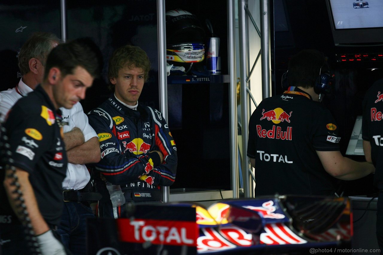 GP MALESIA, 08.04.2011- Prove Libere 1, Venerdi', Sebastian Vettel (GER), Red Bull Racing, RB7