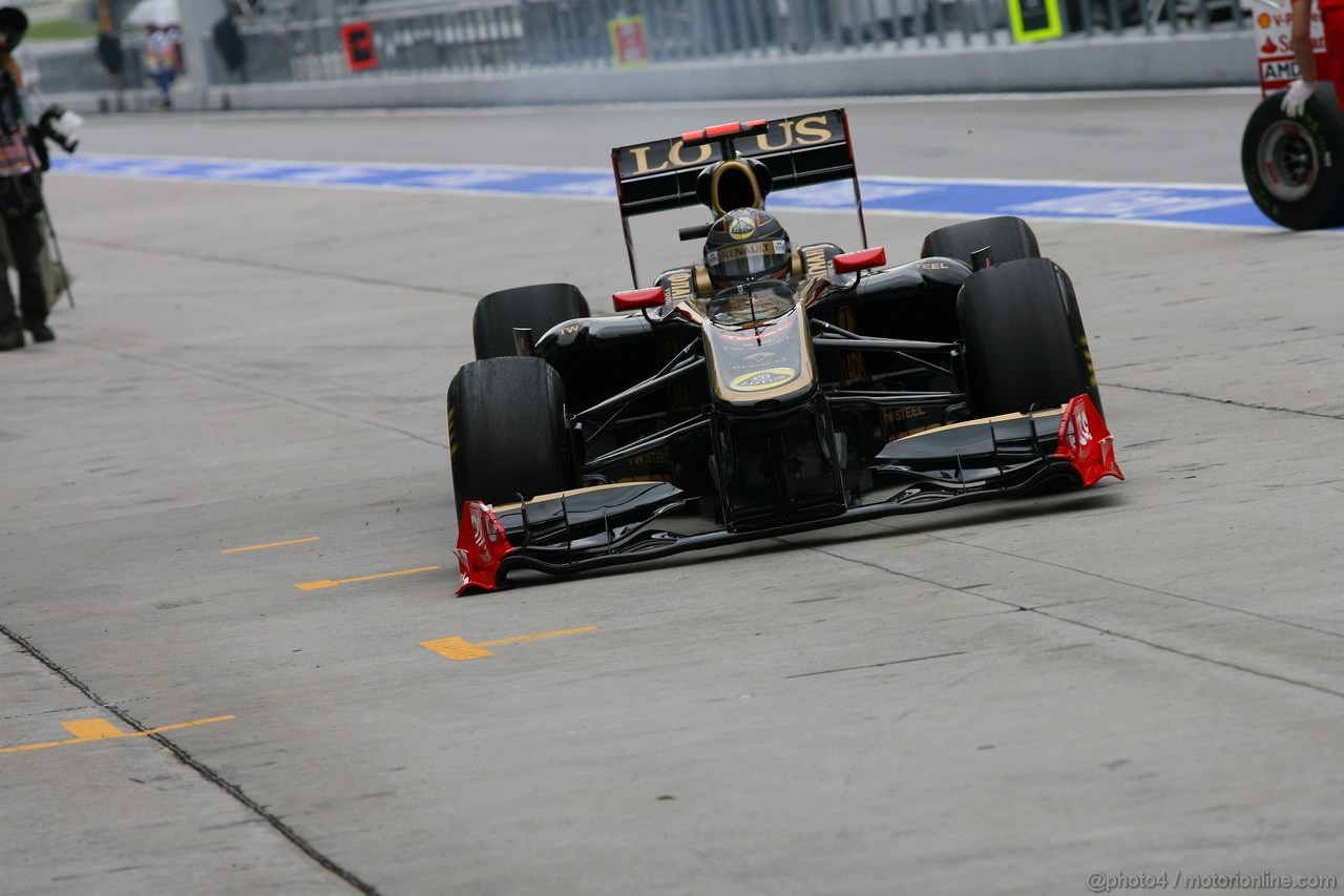 GP MALESIA, 08.04.2011- Prove Libere 1, Venerdi', Nick Heidfeld (GER) Lotus Renault GP R31  