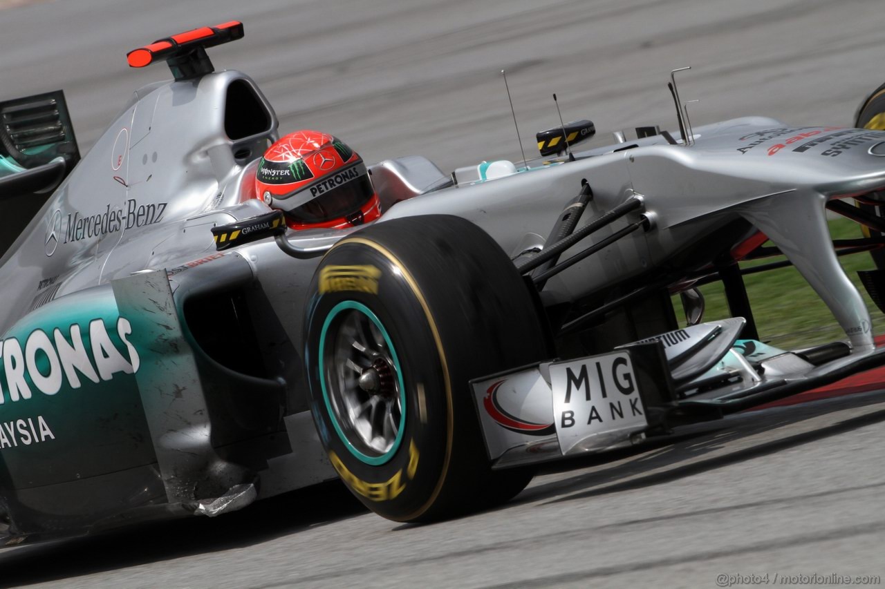 GP MALESIA, 08.04.2011- Prove Libere 2, Venerdi', Michael Schumacher (GER), Mercedes GP Petronas F1 Team, MGP W02 