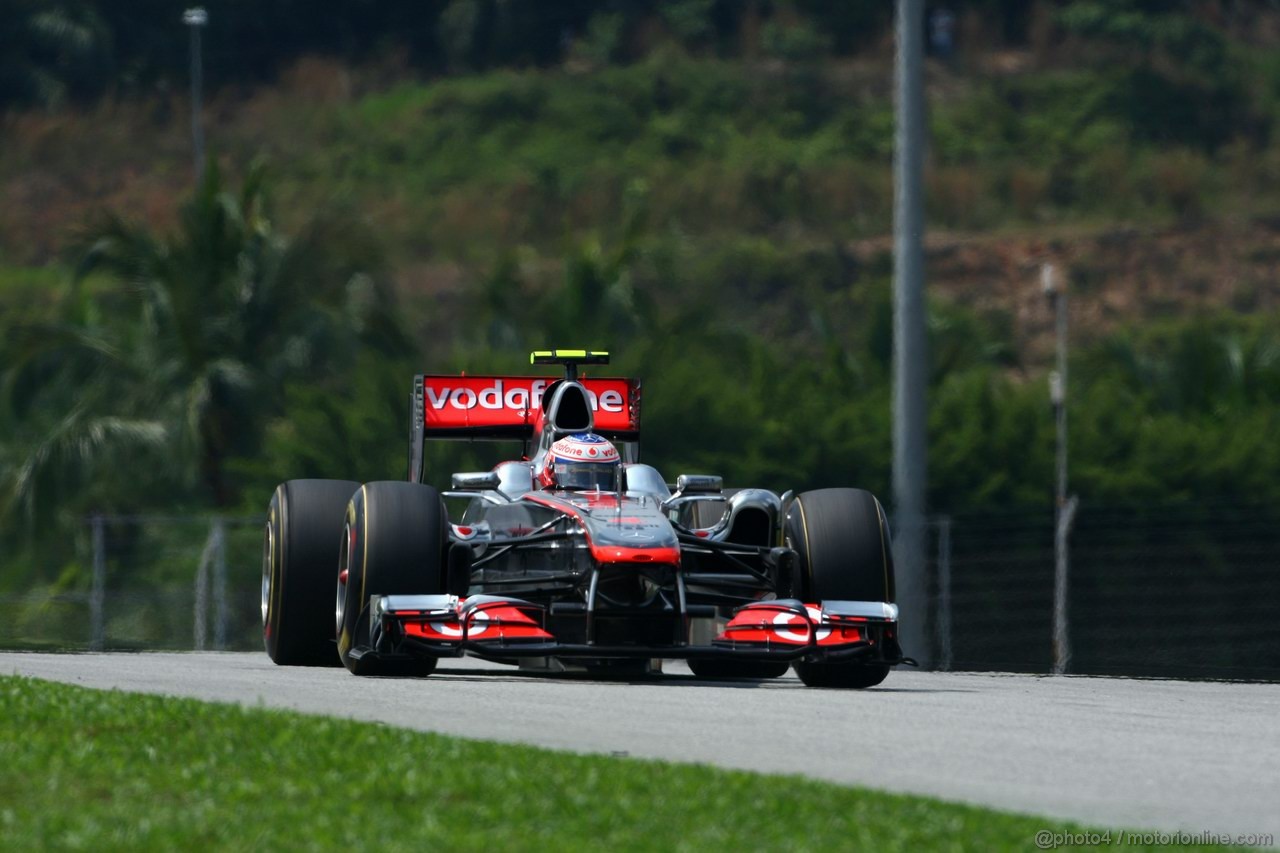 GP MALESIA, 08.04.2011- Prove Libere 2, Venerdi', Jenson Button (GBR), McLaren Mercedes, MP4-26