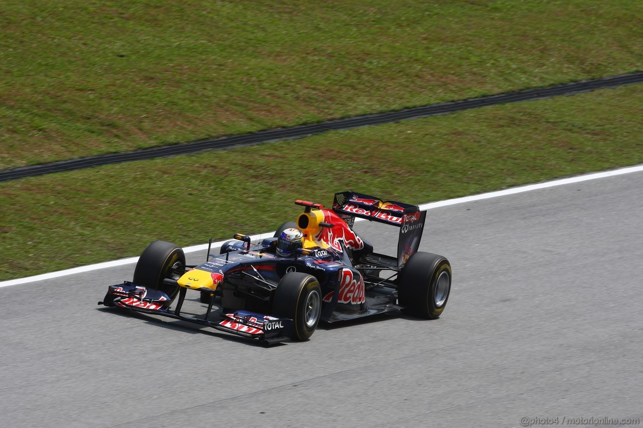 GP MALESIA, 08.04.2011- Prove Libere 2, Venerdi', Sebastian Vettel (GER), Red Bull Racing, RB7 