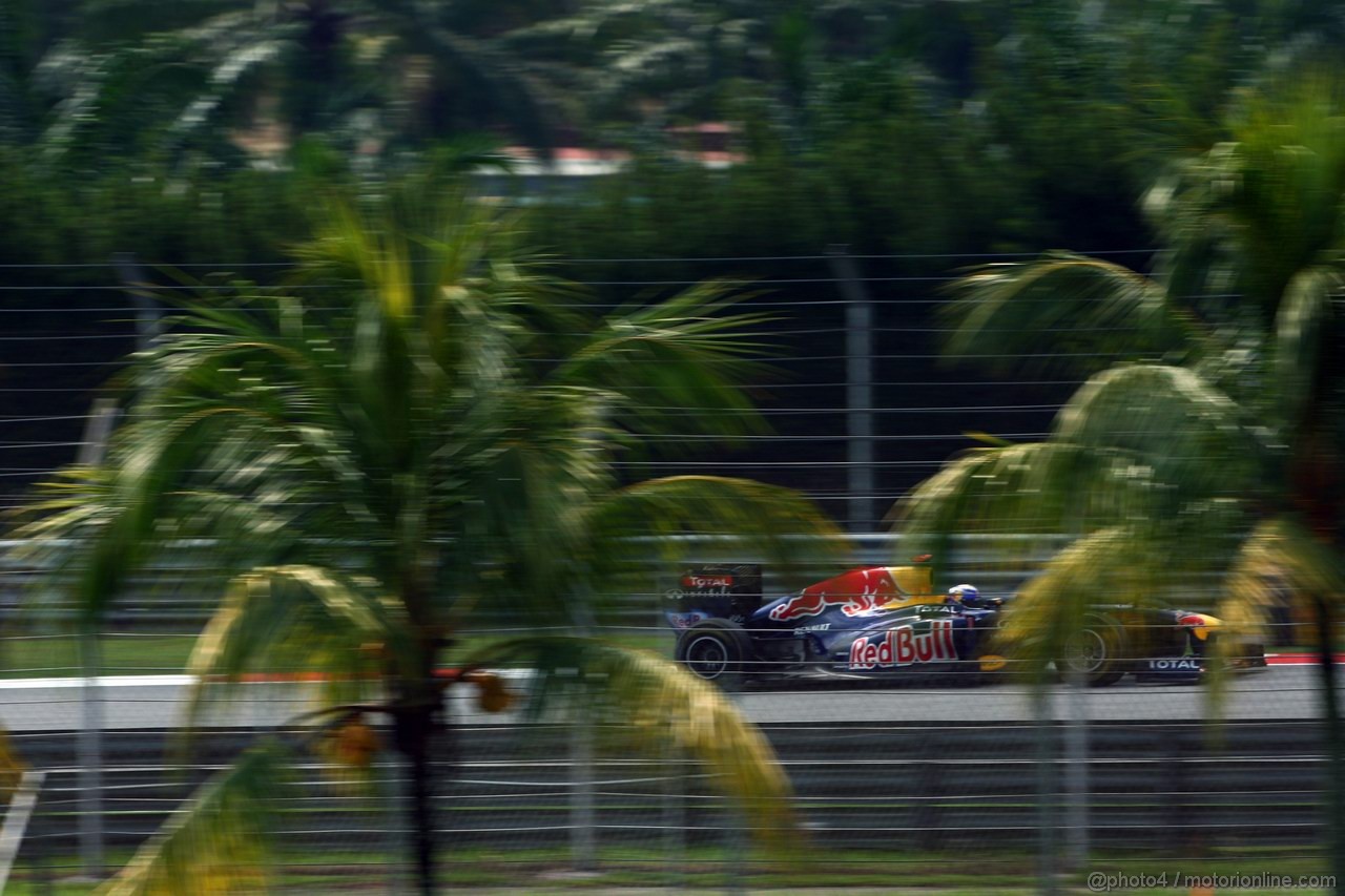 GP MALESIA, 08.04.2011- Prove Libere 2, Venerdi', Sebastian Vettel (GER), Red Bull Racing, RB7 