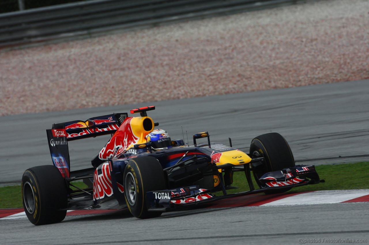 GP MALESIA, 08.04.2011- Prove Libere 2, Venerdi', Sebastian Vettel (GER), Red Bull Racing, RB7