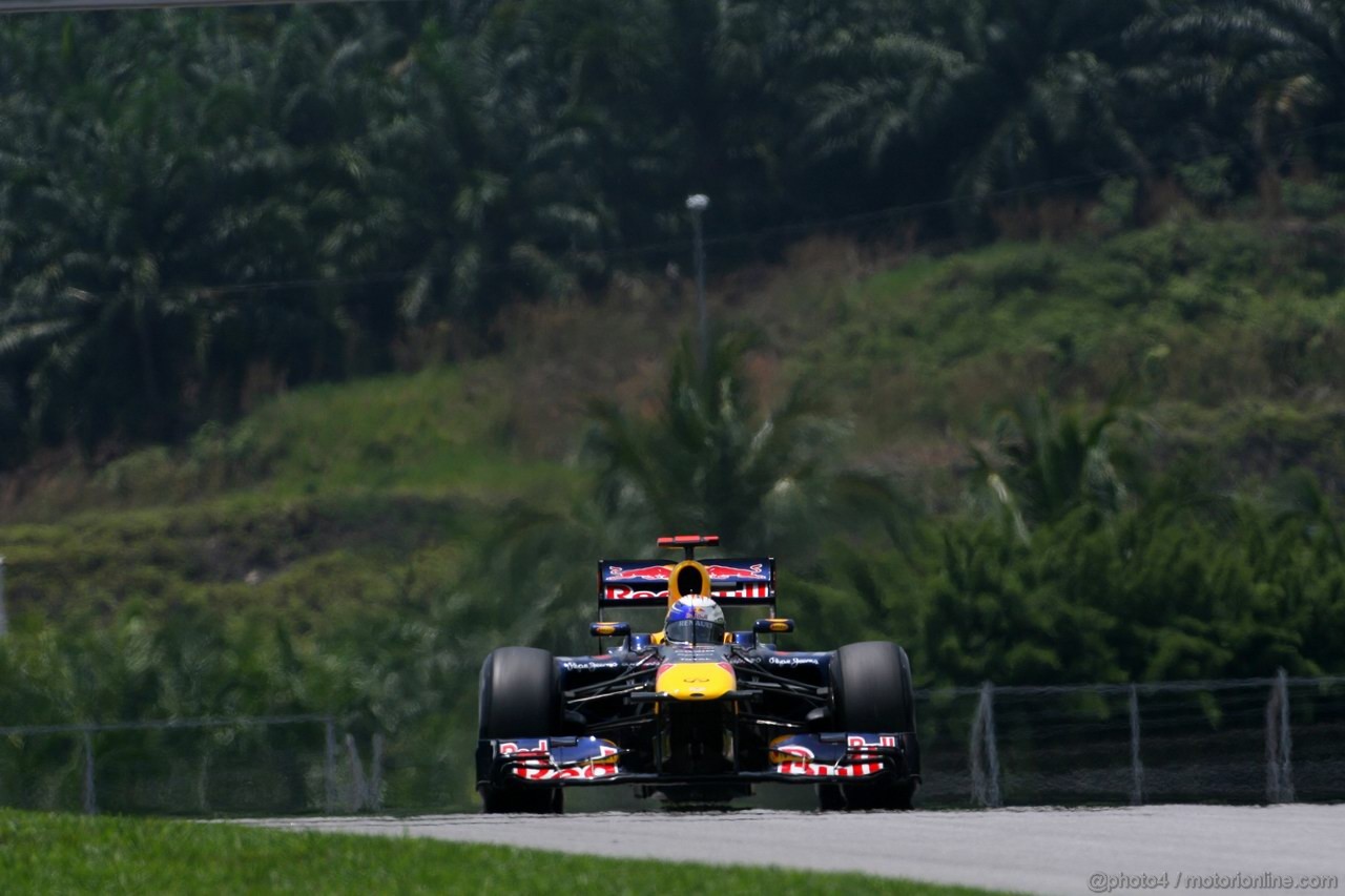 GP MALESIA, 08.04.2011- Prove Libere 2, Venerdi', Sebastian Vettel (GER), Red Bull Racing, RB7