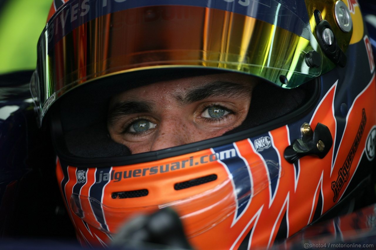GP MALESIA, 08.04.2011- Prove Libere 2, Venerdi', Jaime Alguersuari (SPA), Scuderia Toro Rosso, STR6