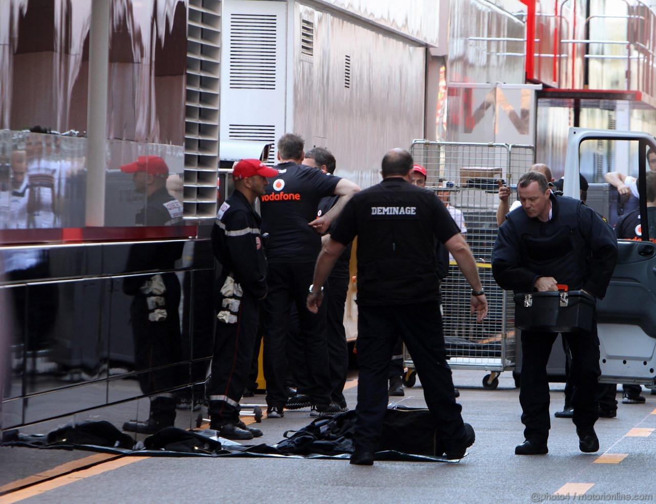 GP MONACO, 29.05.2011- Paddock closed at 12:00 because there is a suspect of bomb