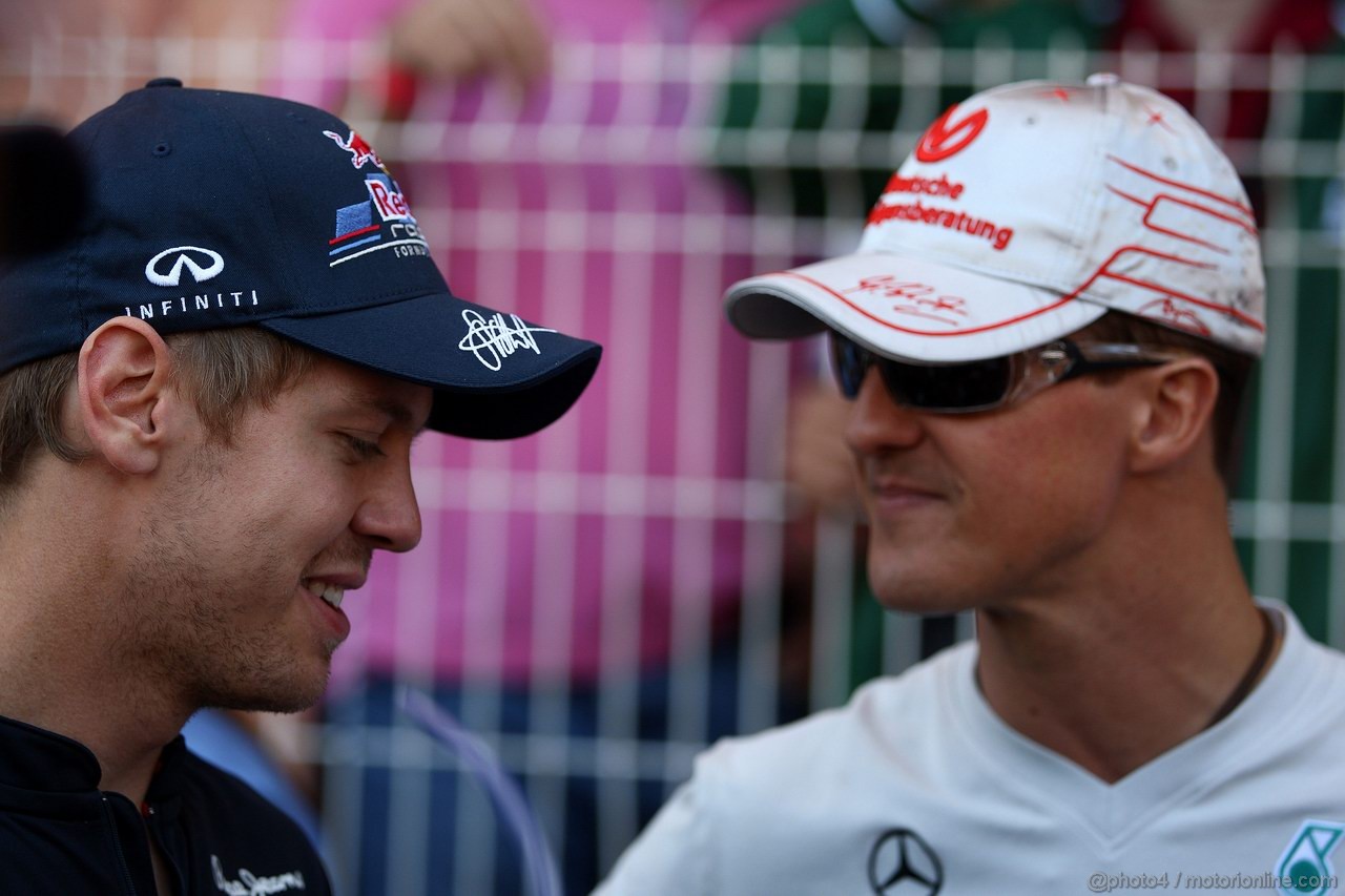GP MONACO, 29.05.2011- Sebastian Vettel (GER), Red Bull Racing, RB7 e Michael Schumacher (GER), Mercedes GP Petronas F1 Team, MGP W02 