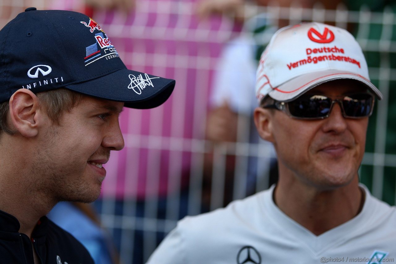 GP MONACO, 29.05.2011- Sebastian Vettel (GER), Red Bull Racing, RB7 e Michael Schumacher (GER), Mercedes GP Petronas F1 Team, MGP W02 