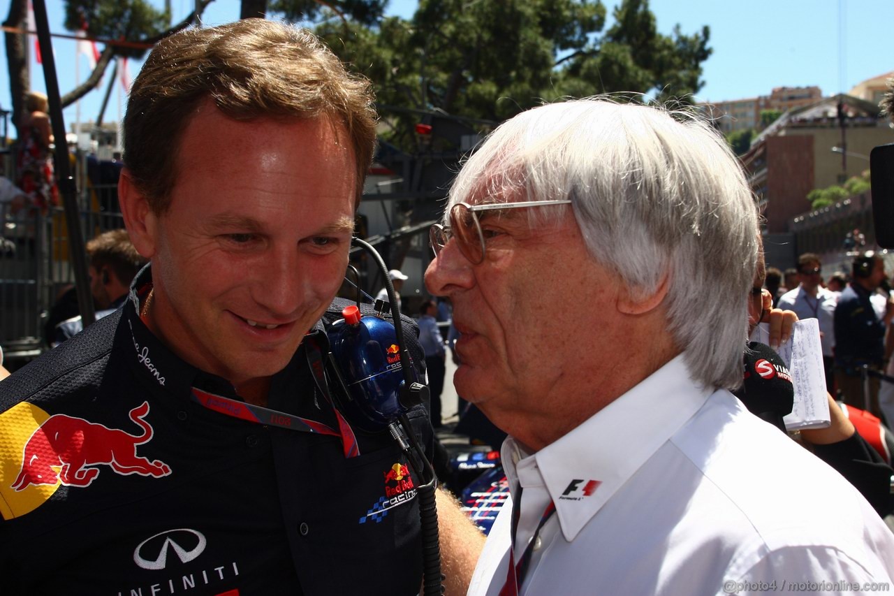 GP MONACO, 29.05.2011- Gara, Christian Horner (GBR), Red Bull Racing, Sporting Director e Bernie Ecclestone (GBR), President e CEO of Formula One Management  