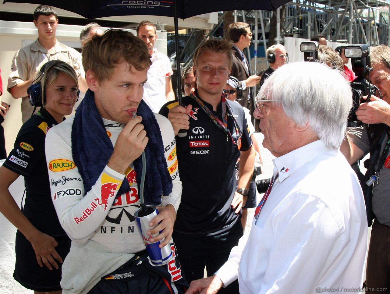 GP MONACO, 29.05.2011- Gara, Sebastian Vettel (GER), Red Bull Racing, RB7 e Bernie Ecclestone (GBR), President e CEO of Formula One Management  