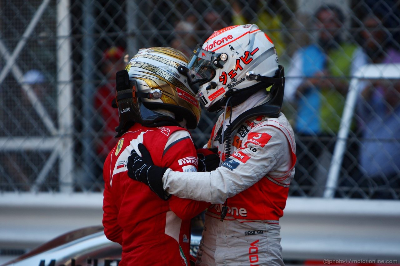 GP MONACO, 29.05.2011- Gara, Fernando Alonso (ESP), Ferrari, F-150 Italia secondo e Jenson Button (GBR), McLaren  Mercedes, MP4-26 terzo 