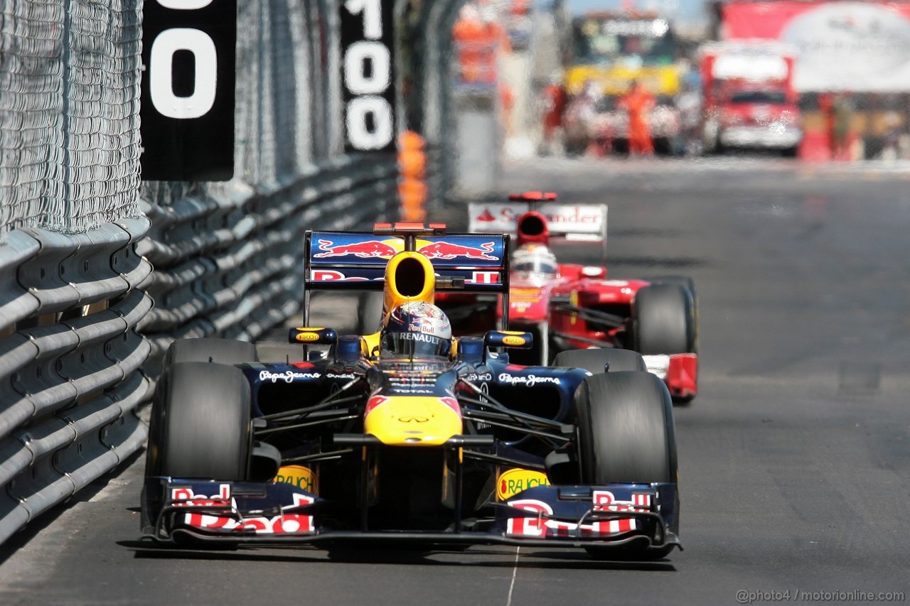 GP MONACO, 29.05.2011- Gara, Sebastian Vettel (GER), Red Bull Racing, RB7 e Fernando Alonso (ESP), Ferrari, F-150 Italia 