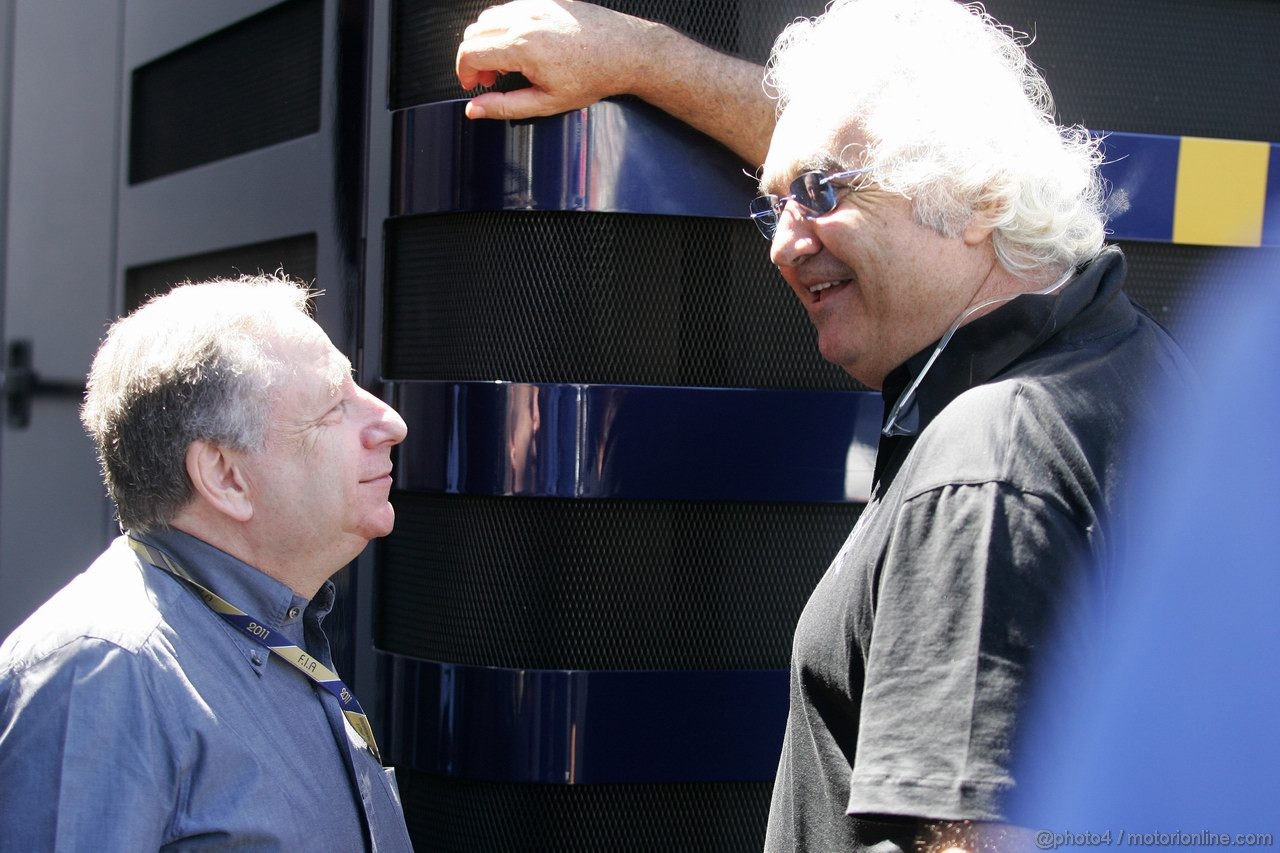 GP MONACO, 29.05.2011- Jean Todt (FRA), President FIA e Flavio Briatore (ITA)