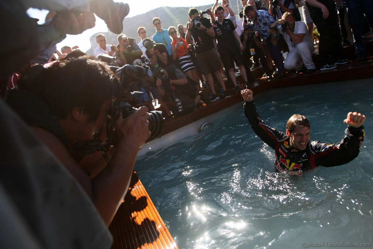GP MONACO, 29.05.2011- Festeggiamenti, Sebastian Vettel (GER), Red Bull Racing, RB7 vincitore 