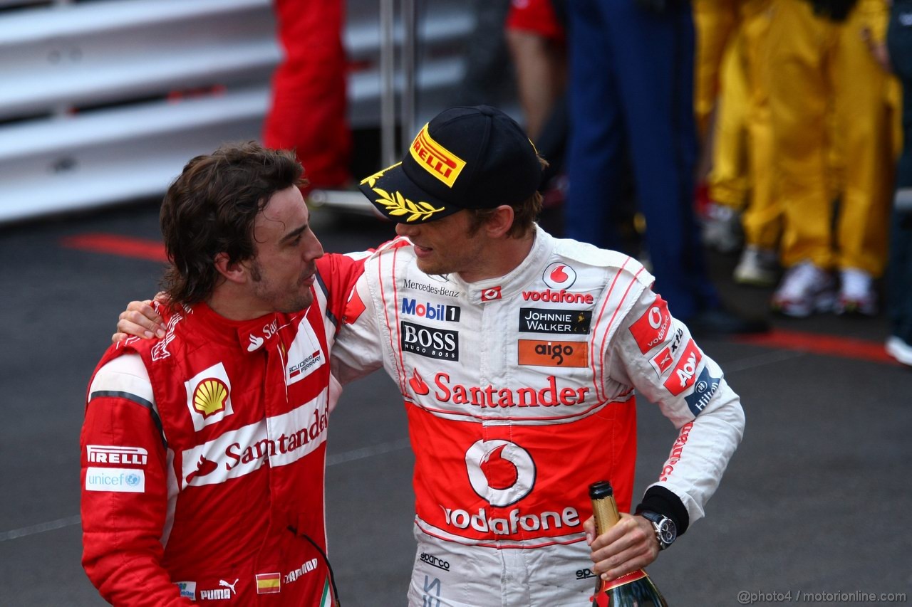 GP MONACO, 29.05.2011- Gara, Fernando Alonso (ESP), Ferrari, F-150 Italia secondo e Jenson Button (GBR), McLaren  Mercedes, MP4-26 terzo 