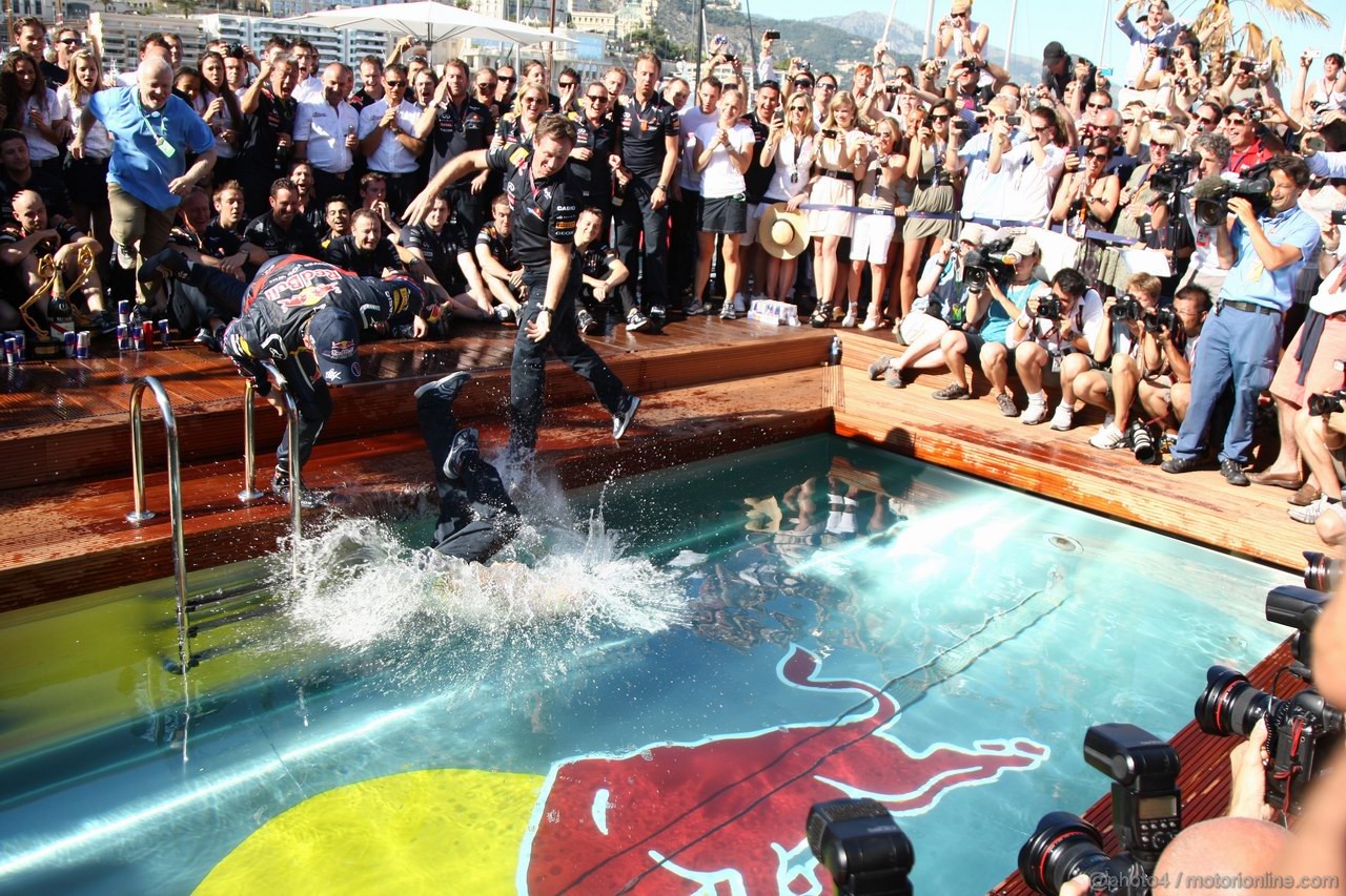 GP MONACO, 29.05.2011- Festeggiamenti, Sebastian Vettel (GER), Red Bull Racing, RB7 vincitore 