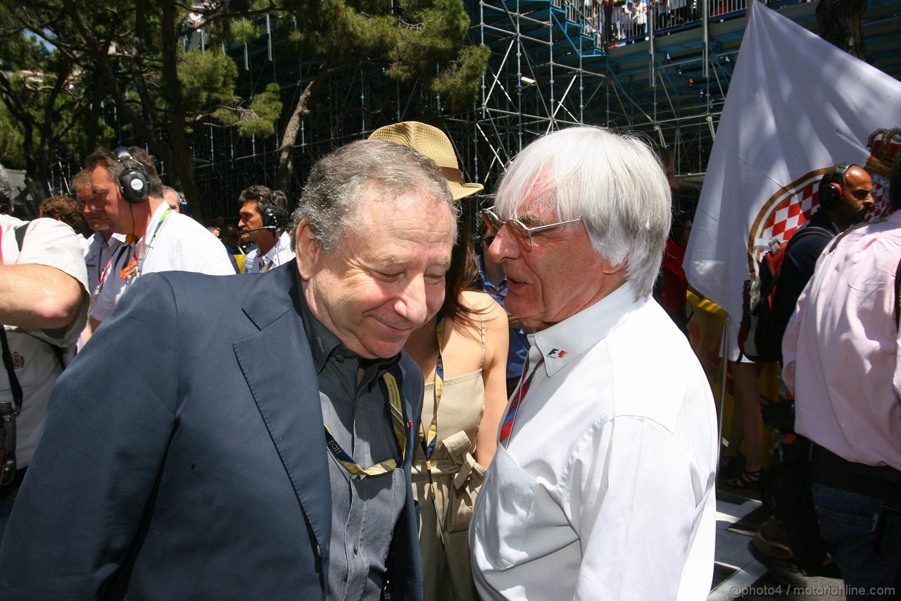 GP MONACO, 29.05.2011- Gara, Jean Todt (FRA), President FIA e Bernie Ecclestone (GBR), President e CEO of Formula One Management  