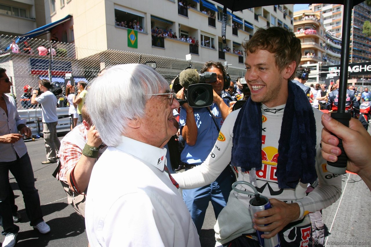 GP MONACO, 29.05.2011- Gara, Sebastian Vettel (GER), Red Bull Racing, RB7 e Bernie Ecclestone (GBR), President e CEO of Formula One Management  