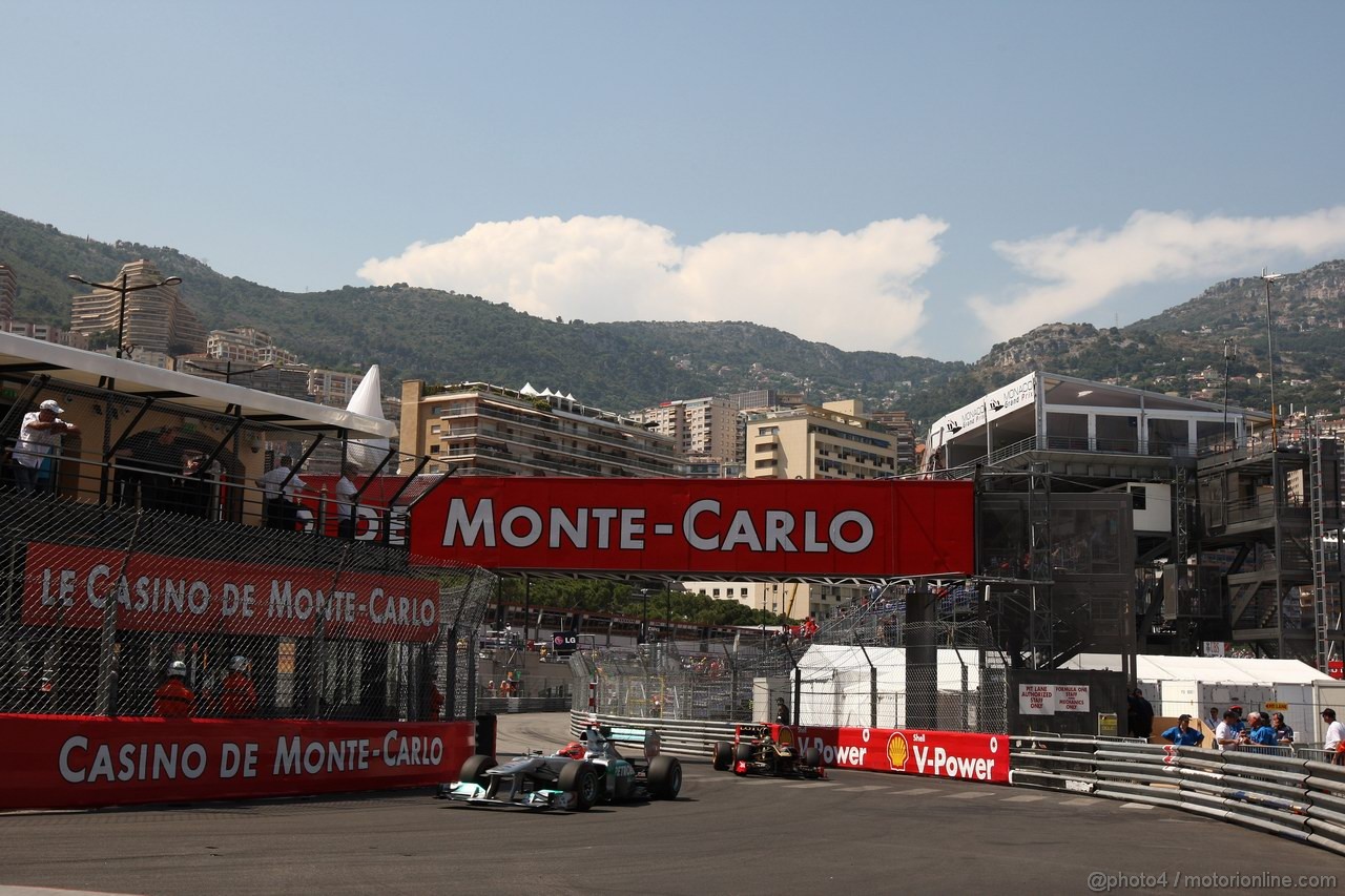 GP MONACO, 26.05.2011- Second Practice Session, Michael Schumacher (GER), Mercedes GP Petronas F1 Team, MGP W02 