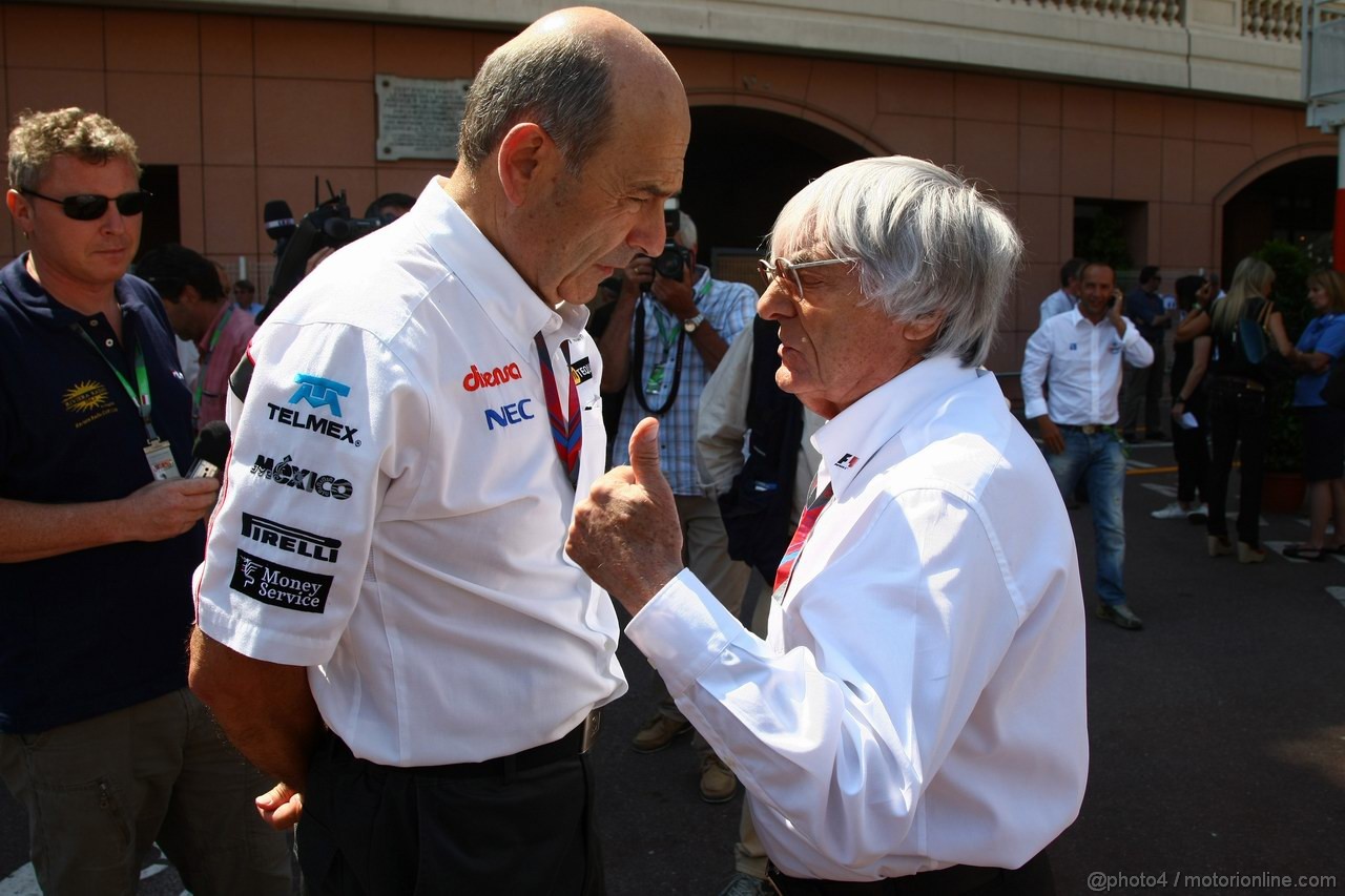 GP MONACO, 26.05.2011- Peter Sauber (SUI), Sauber F1 Team, Team Principal  e Bernie Ecclestone (GBR), President e CEO of Formula One Management  