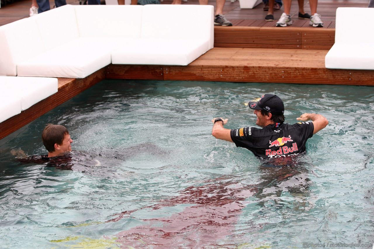GP MONACO, 25.05.2011- Mark Webber (AUS), Red Bull Racing, RB7 e Jake Humphrey (GBR), BBC Sport, Comentator