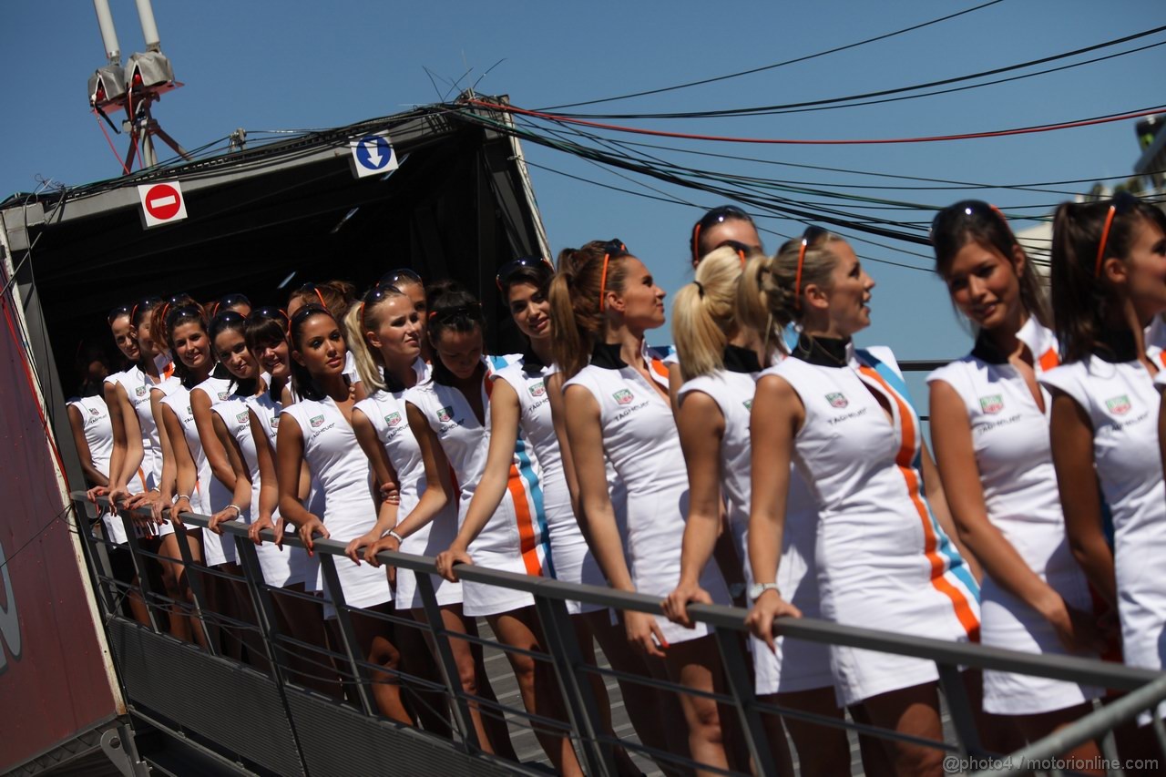 GP MONACO, 28.05.2011- Qualifiche, grid girl, pitbabess 
