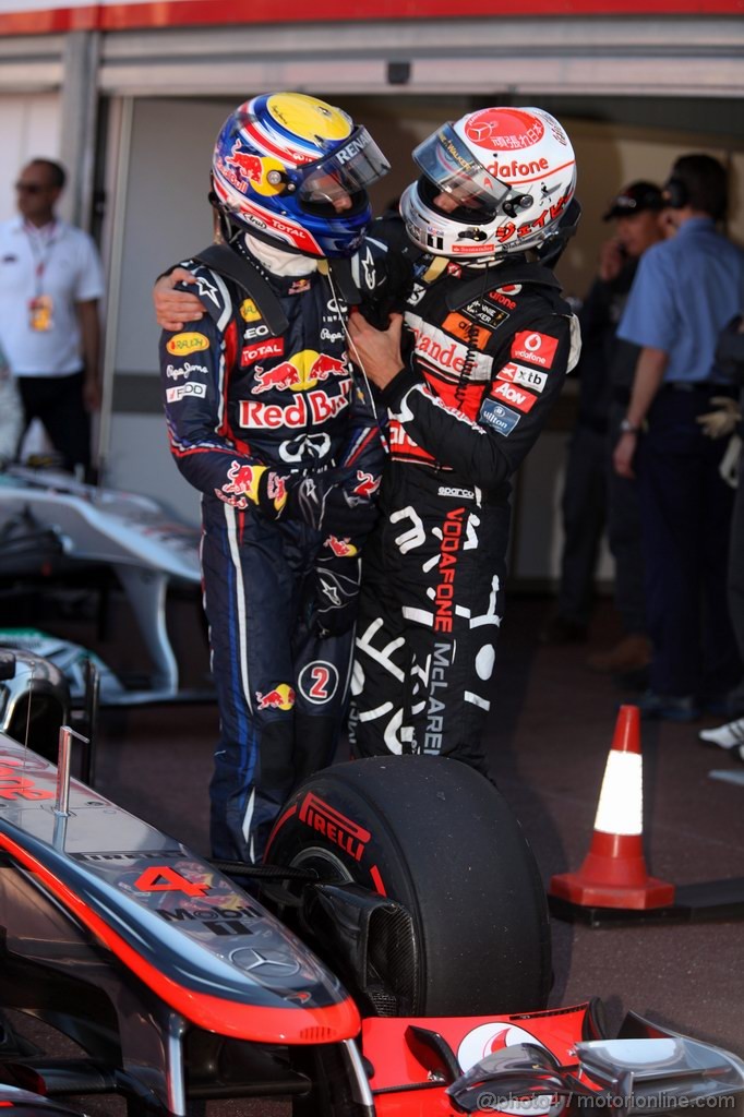 GP MONACO, 28.05.2011- Qualifiche, Mark Webber (AUS), Red Bull Racing, RB7 e Jenson Button (GBR), McLaren  Mercedes, MP4-26 