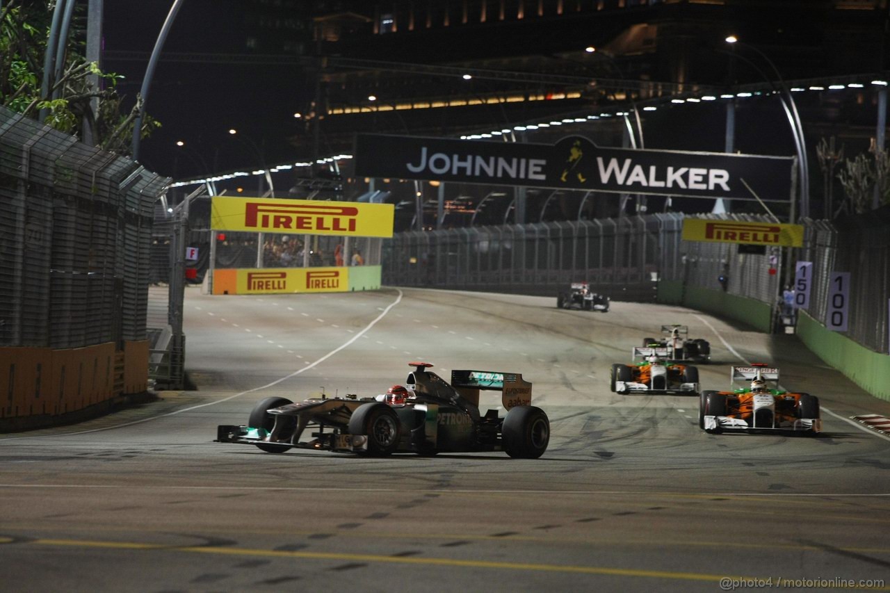 GP SINGAPORE, 25.09.2011- Gara, Michael Schumacher (GER), Mercedes GP Petronas F1 Team, MGP W02 