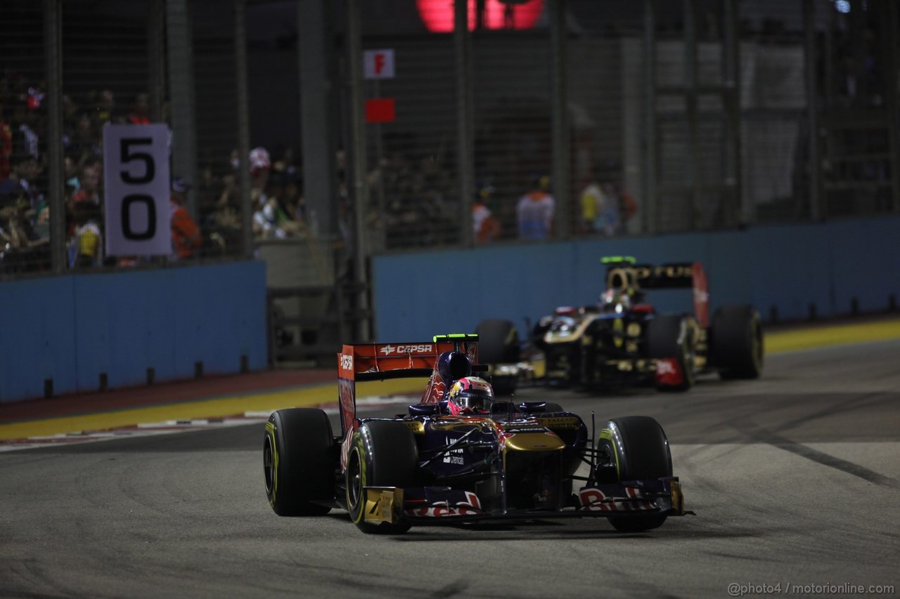 GP SINGAPORE, 25.09.2011- Gara, Jaime Alguersuari (SPA), Scuderia Toro Rosso, STR6 