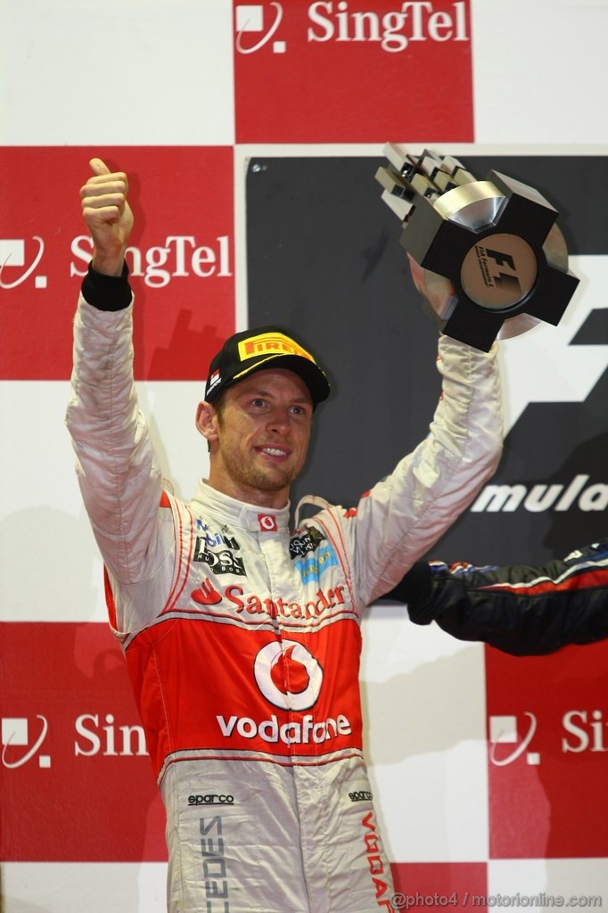 GP SINGAPORE, 25.09.2011- Gara, Jenson Button (GBR), McLaren  Mercedes, MP4-26, secondo 