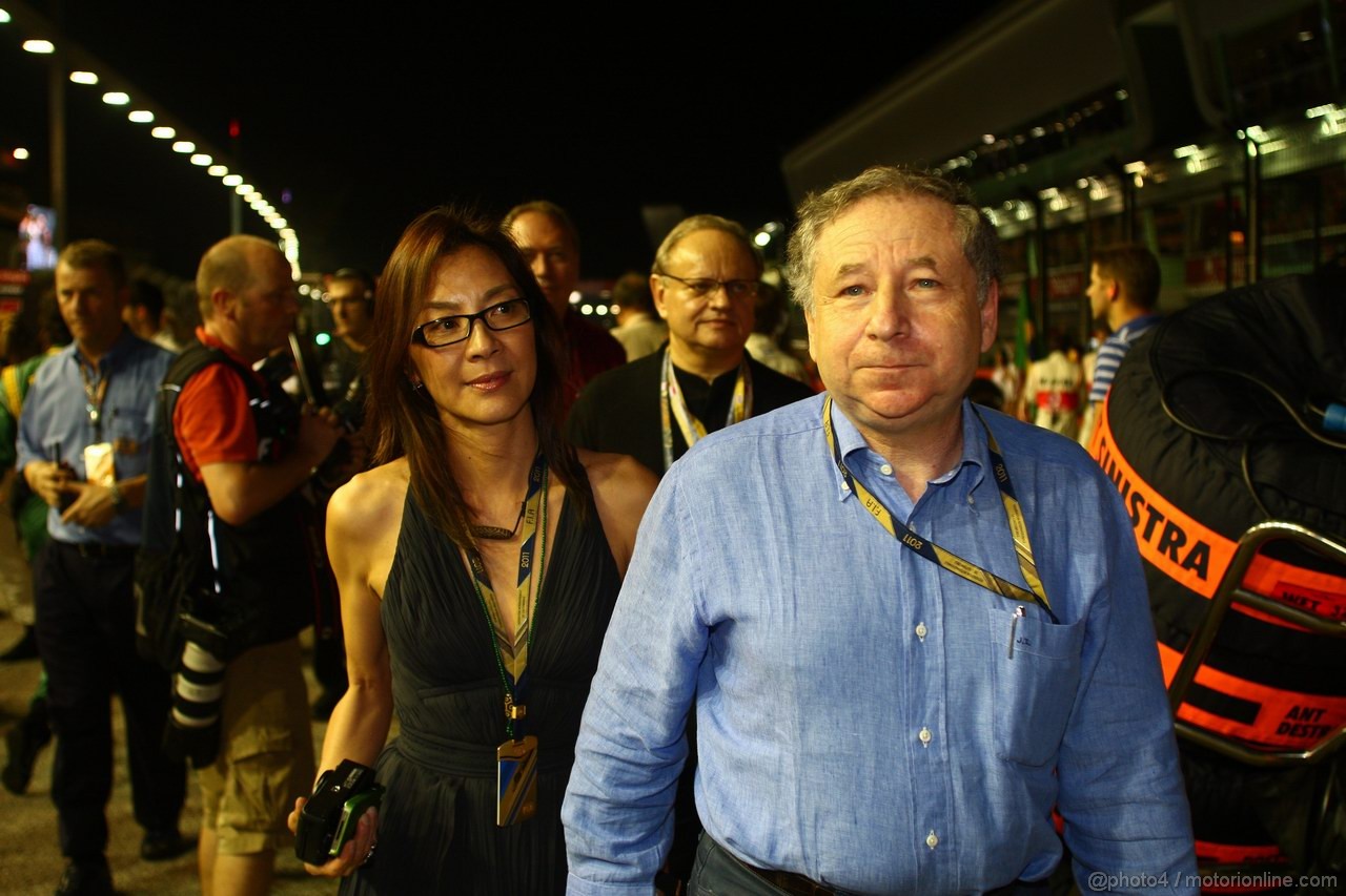 GP SINGAPORE, 25.09.2011- Gara, Jean Todt (FRA), President FIA e sua moglie Michelle Yeoh