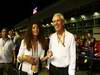 GP SINGAPORE, 25.09.2011- Gara, Marco Tronchetti Provera (ITA), Pirelli's President e sua moglie Afef Jnifen (TUN)