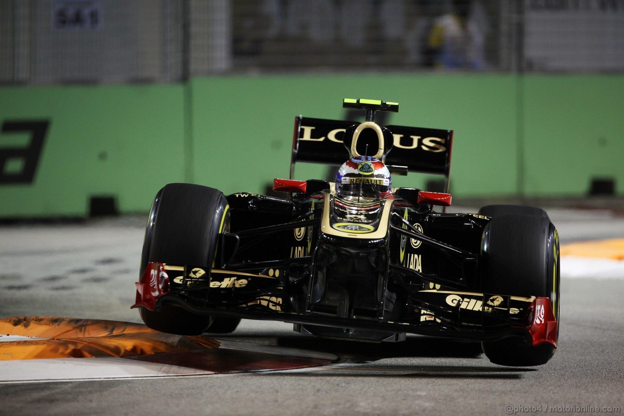 GP SINGAPORE, 24.09.2011- Prove Libere 3, Sabato, Vitaly Petrov (RUS), Lotus Renault GP, R31 