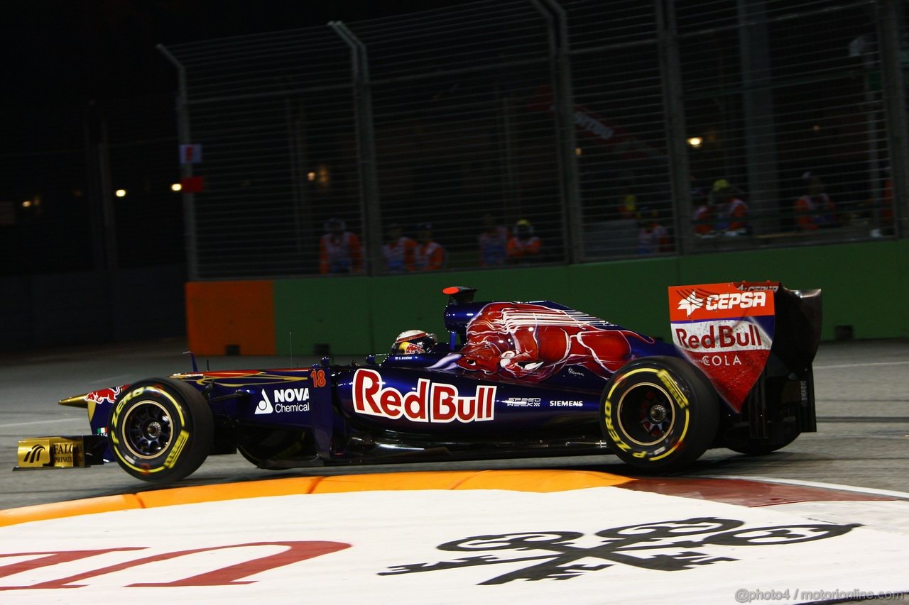 GP SINGAPORE, 24.09.2011- Prove Libere 3, Sabato, Sebastian Vettel (GER), Red Bull Racing, RB7 