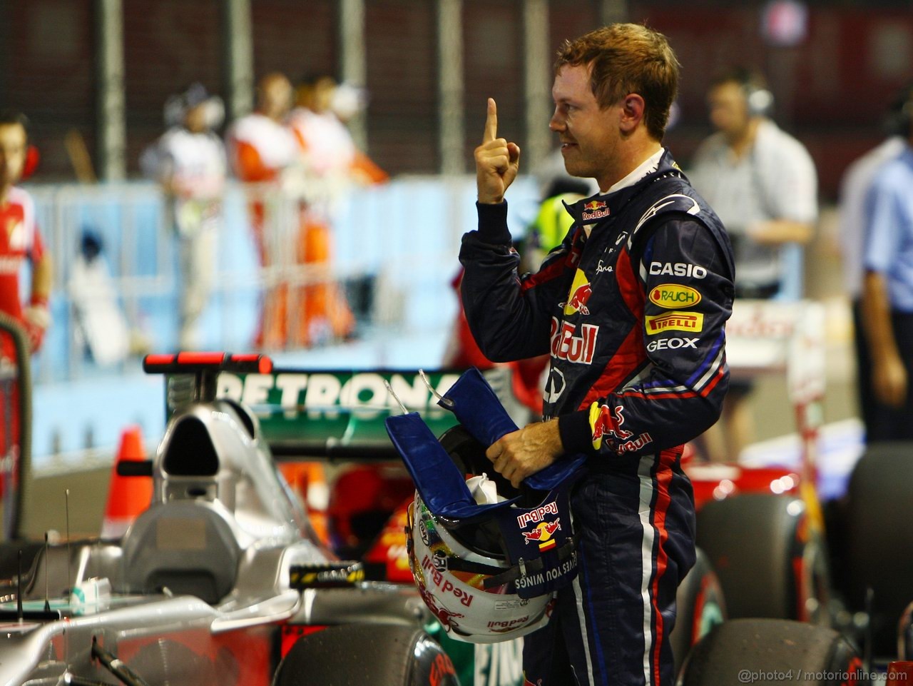 GP SINGAPORE, 24.09.2011- Qualifiche, Sebastian Vettel (GER), Red Bull Racing, RB7 pole position