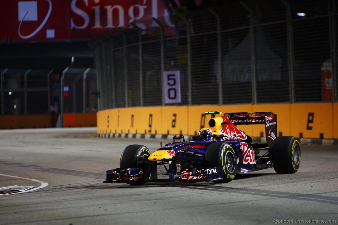 GP SINGAPORE, 23.09.2011- Prove Libere 1, Venerdi', Mark Webber (AUS), Red Bull Racing, RB7 