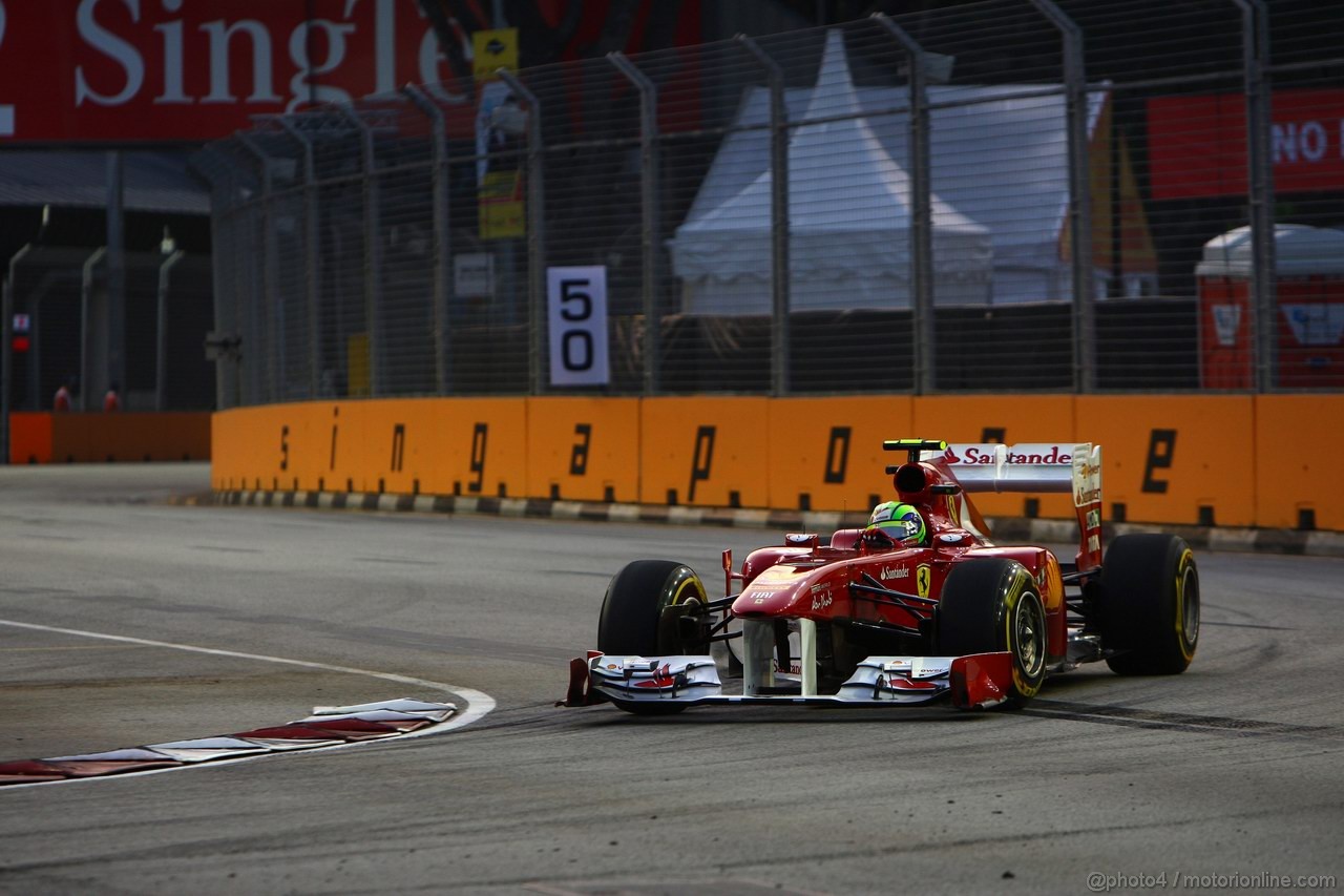 GP SINGAPORE, 23.09.2011- Prove Libere 1, Venerdi', Felipe Massa (BRA), Ferrari, F-150 Italia 