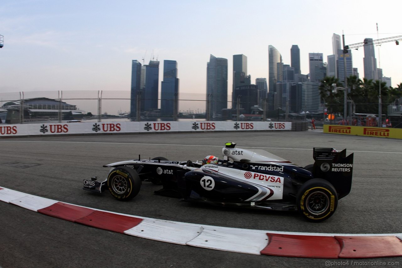 GP SINGAPORE, 23.09.2011- Prove Libere 1, Venerdi', Pastor Maldonado (VEN), Williams FW33 