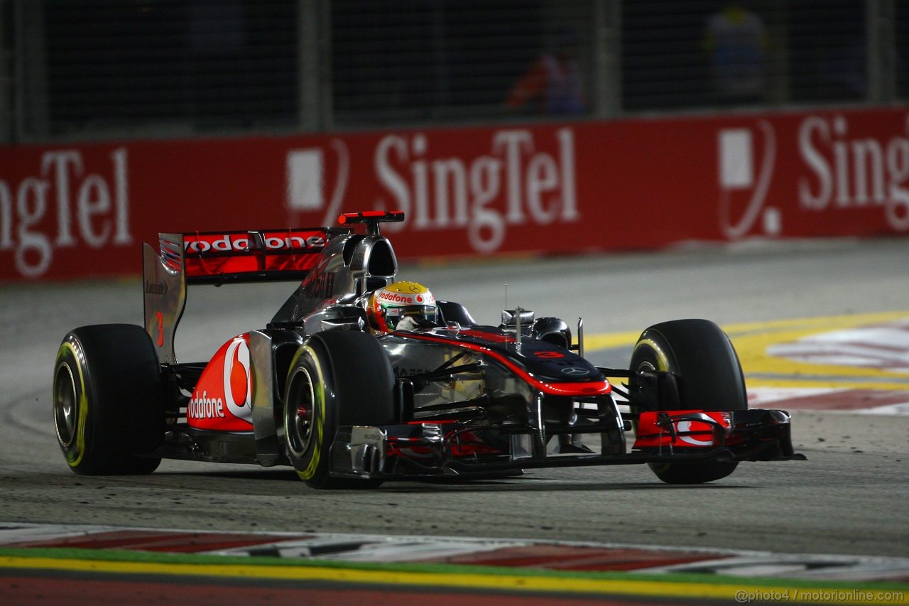 GP SINGAPORE, 23.09.2011- Prove Libere 2, Venerdi', Lewis Hamilton (GBR), McLaren  Mercedes, MP4-26 