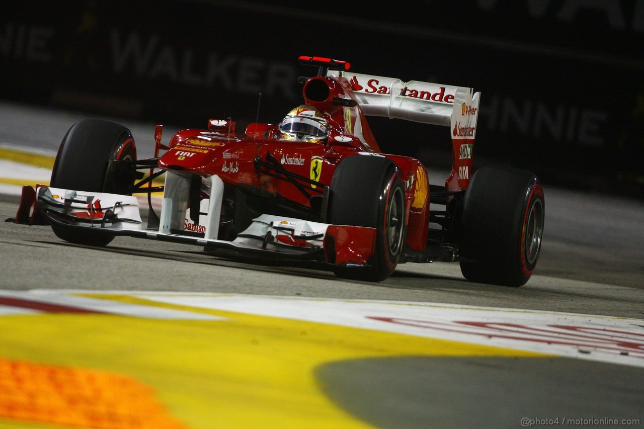 GP SINGAPORE, 23.09.2011- Prove Libere 2, Venerdi', Michael Schumacher (GER), Mercedes GP Petronas F1 Team, MGP W02 