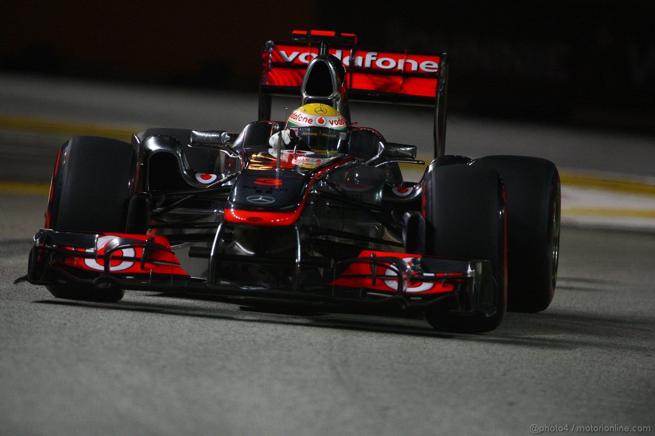 GP SINGAPORE, 23.09.2011- Prove Libere 2, Venerdi', Lewis Hamilton (GBR), McLaren  Mercedes, MP4-26 