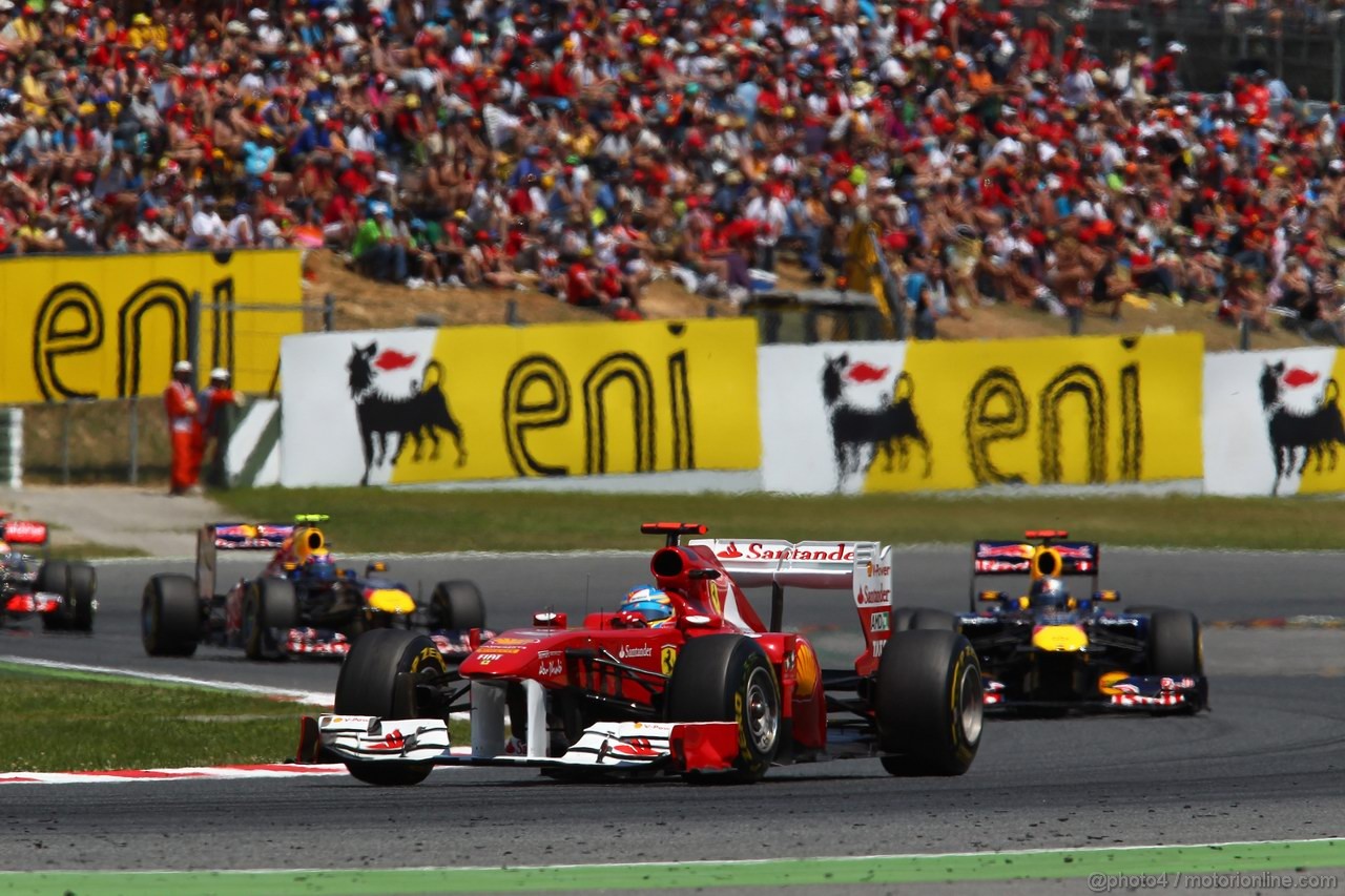 GP SPAGNA, 22.05.2011- Gara, Fernando Alonso (ESP), Ferrari, F-150 Italia davanti a Sebastian Vettel (GER), Red Bull Racing, RB7 