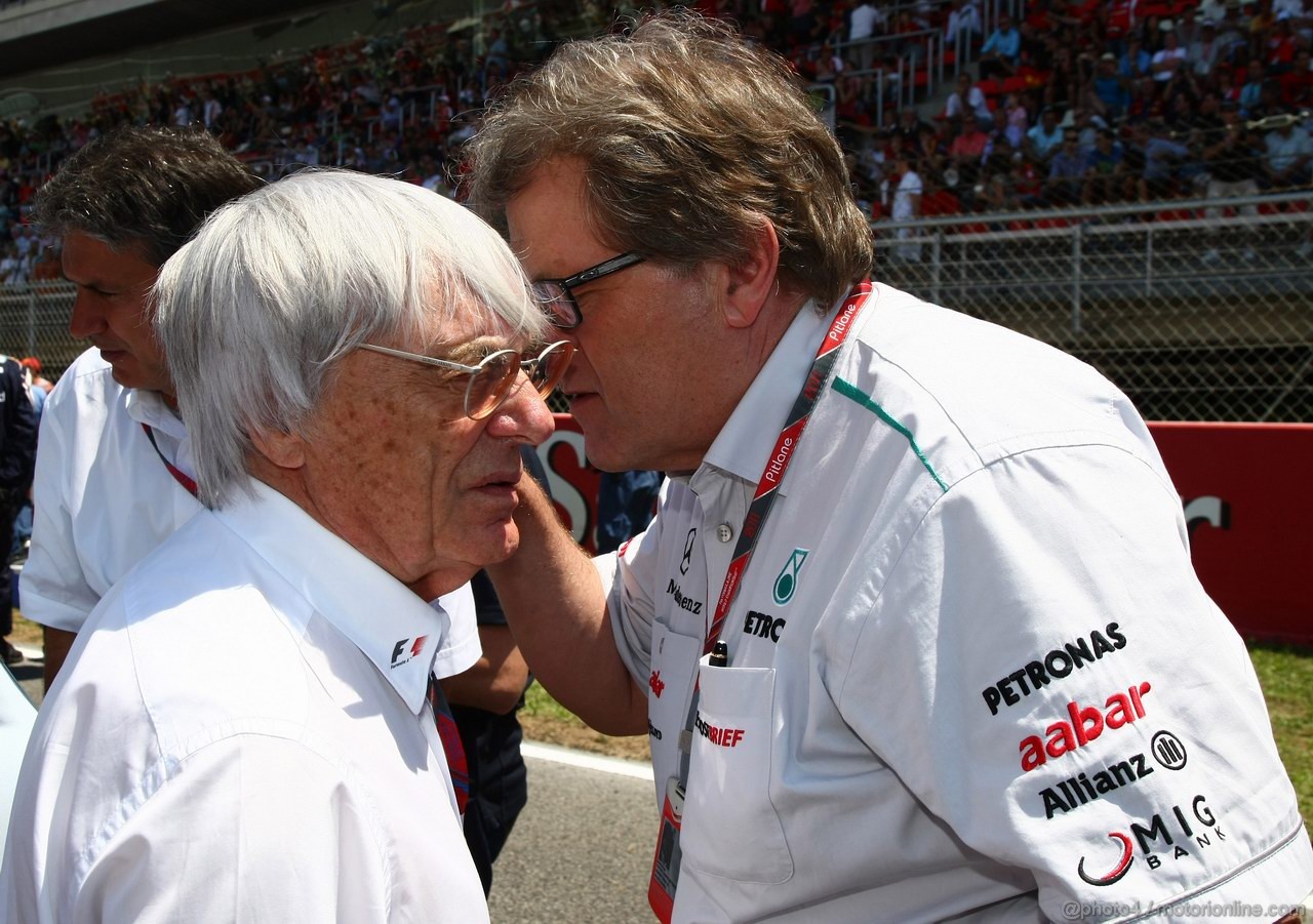 GP SPAGNA, 22.05.2011- Gara, Bernie Ecclestone (GBR), President e CEO of Formula One Management  e Norbert Haug (GER), Motorsport chief  