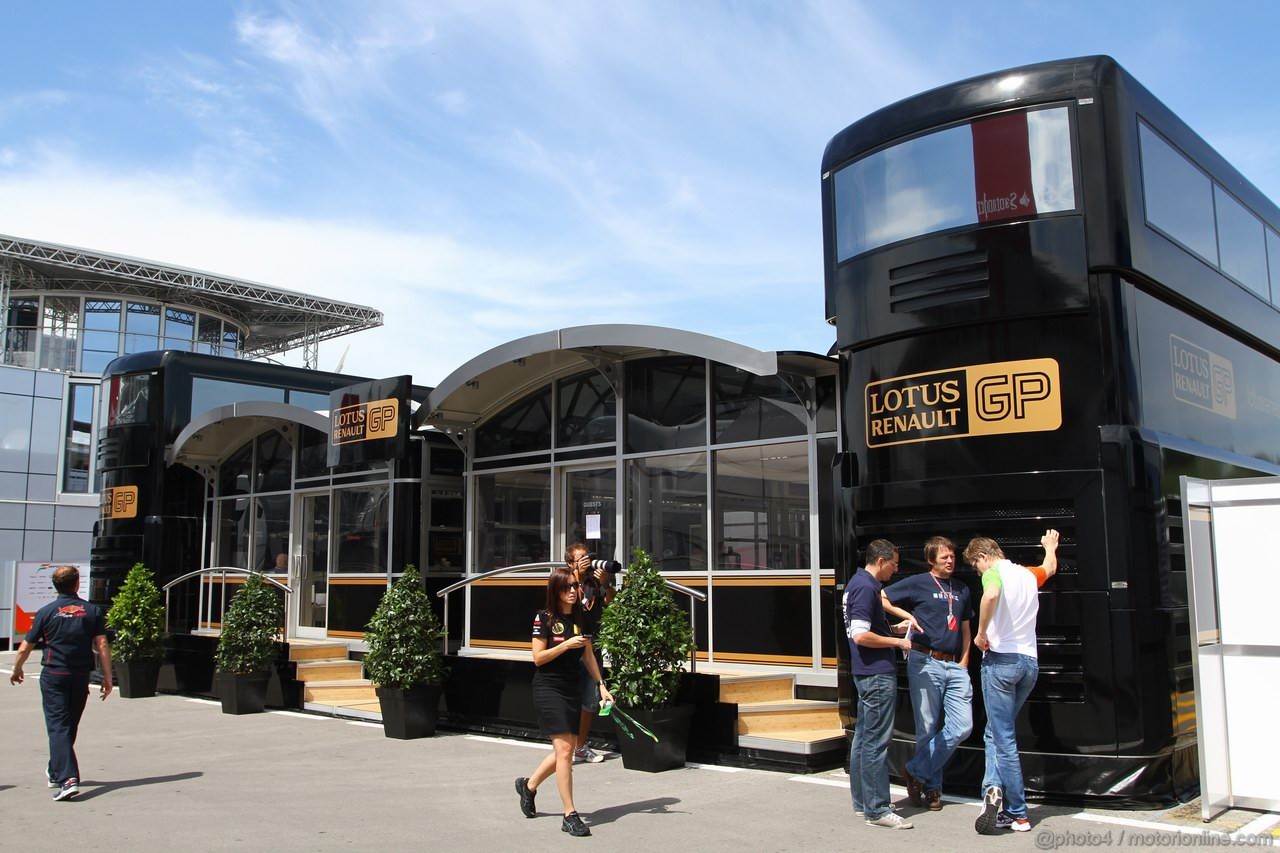 GP SPAGNA, 19.05.2011- Hospitality Lotus Renault GP