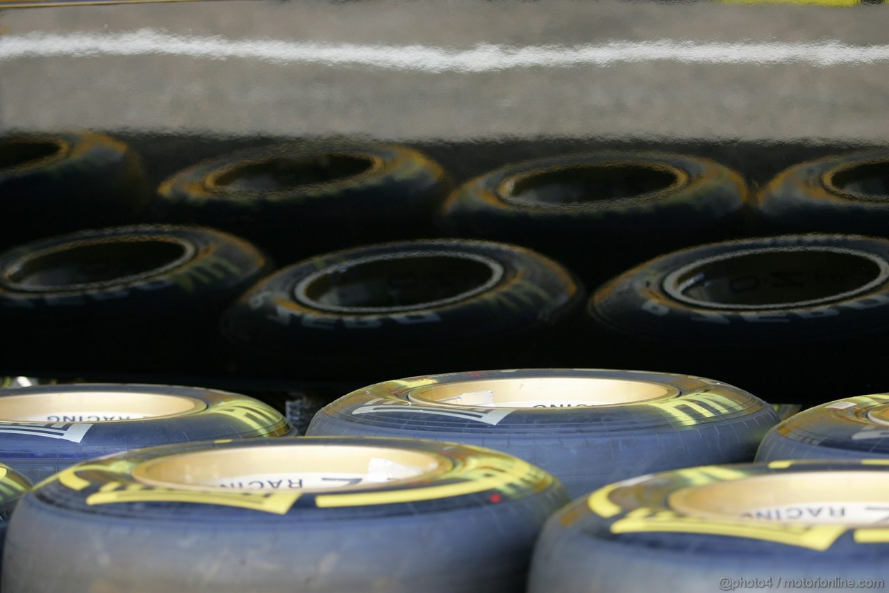 GP SPAGNA, 19.05.2011- Tyres Pirelli 