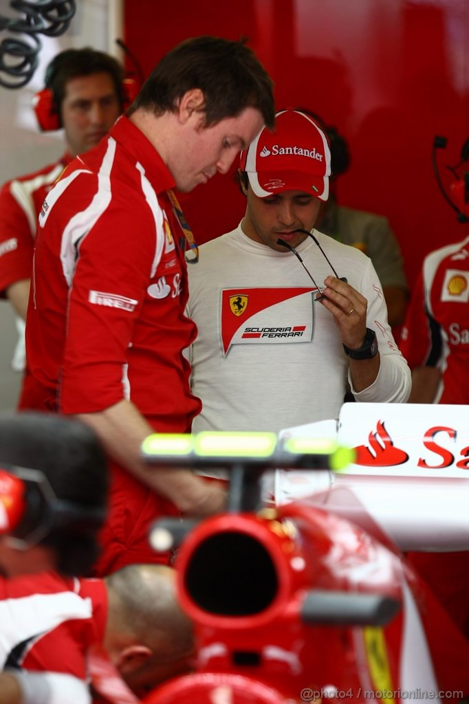 GP SPAGNA, 20.05.2011- Felipe Massa (BRA), Ferrari, F-150 Italia e Rob Smedley, (GBR), Ferrari, Track Engineer of Felipe Massa (BRA) 