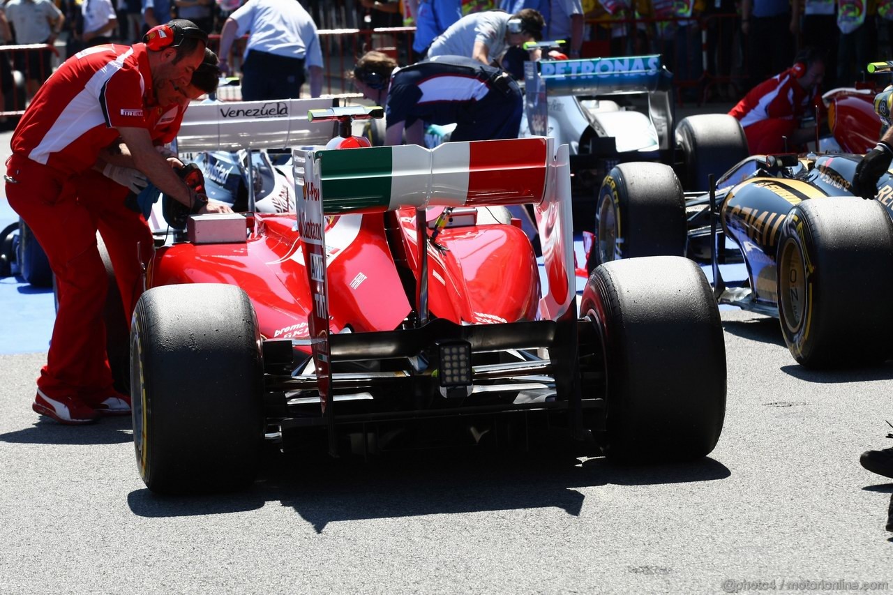 GP SPAGNA, 21.05.2011- Qualifiche, Parc Fermé, Felipe Massa (BRA), Ferrari, F-150 Italia 