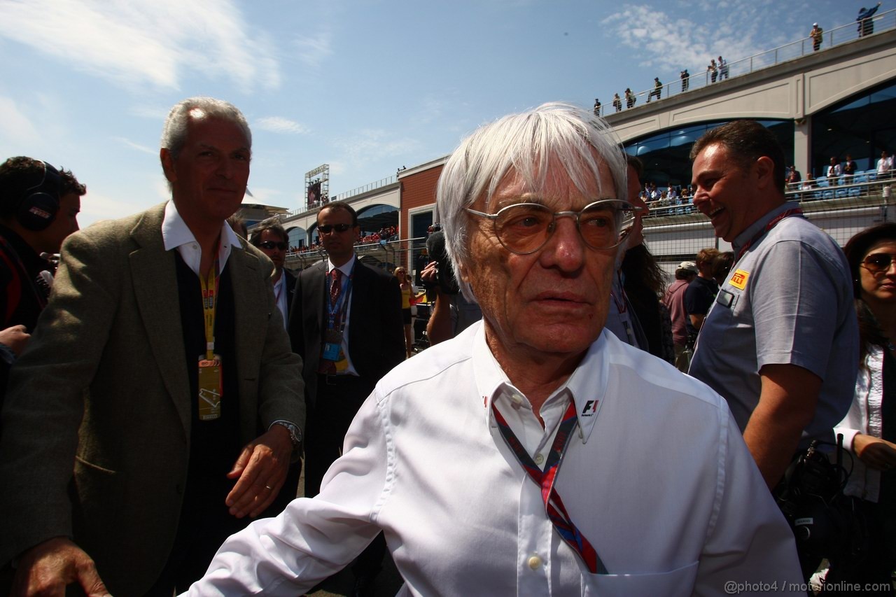 GP TURCHIA, 08.05.2011- Gara, Marco Tronchetti Provera (ITA), Pirelli's President e Bernie Ecclestone (GBR), President e CEO of Formula One Management  