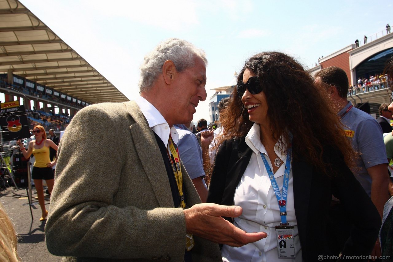 GP TURCHIA, 08.05.2011- Gara, Marco Tronchetti Provera (ITA), Pirelli's President e sua moglie Afef Jnifen (TUN)
