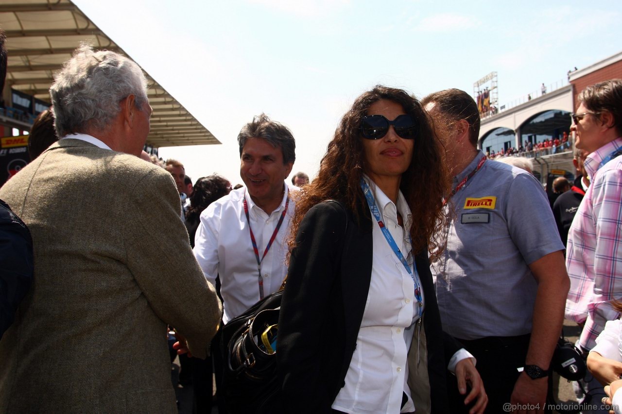 GP TURCHIA, 08.05.2011- Gara, Afef Jnifen (TUN), wife of Marco Tronchetti Provera (ITA), Pirelli's President